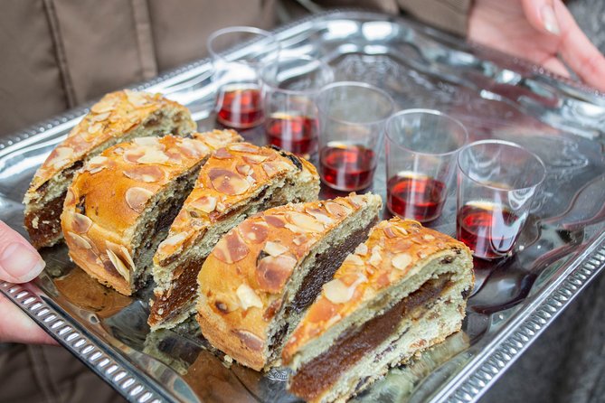 Food Walking Tour of The Hague - by Bites & Stories - What the small group changes