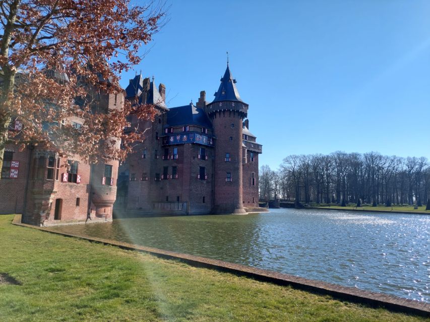 From Amsterdam: Castle De Haar Guided Tour - Lunch at the castle, with one extra cost