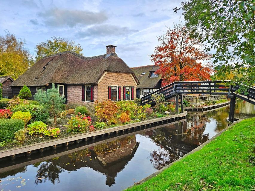 From Amsterdam: Giethoorn & Zaanse Schans Tour w/ Small Boat - Should you book the Giethoorn and Zaanse Schans tour?