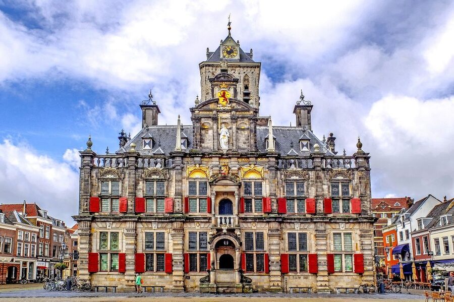 From Amsterdam: Guided Trip to Rotterdam, Delft & The Hague - Delft: the prettiest pause of the day
