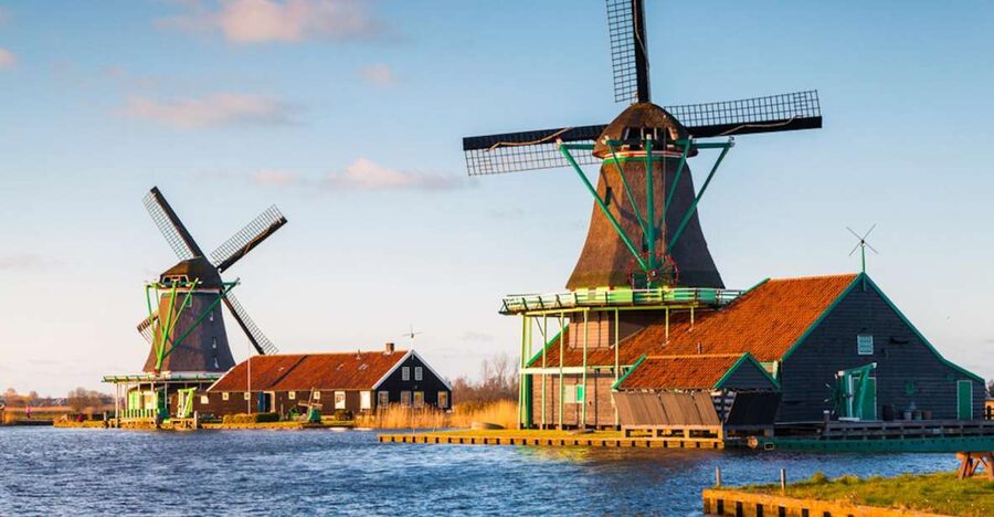 From Amsterdam: Windmills of Zaanse Schans Tour - How the five-hour schedule feels