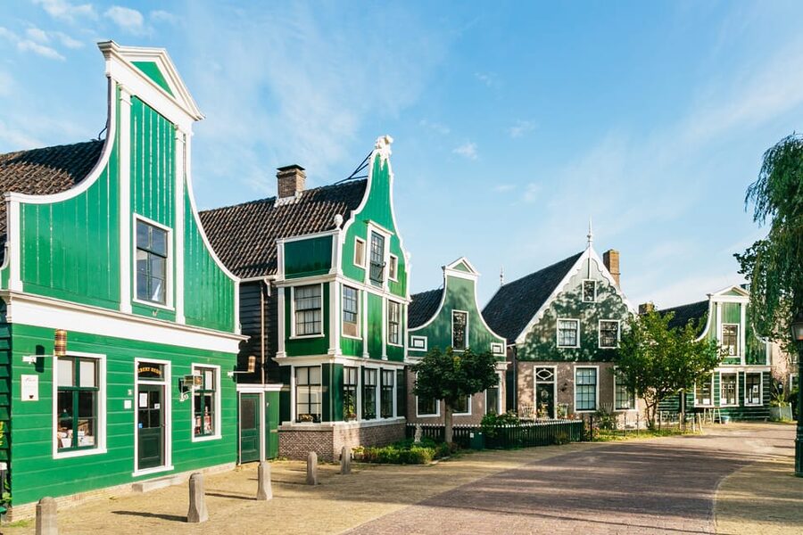From Amsterdam: Zaanse Schans, Edam, & Marken Full-Day Trip - The cheese farm and clog workshop
