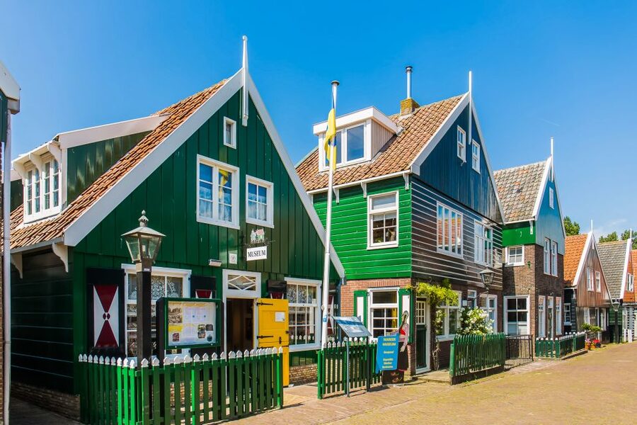 From Amsterdam: Zaanse Schans, Volendam, and Marken Day Trip - Clogs, steam power, and an old Dutch craft