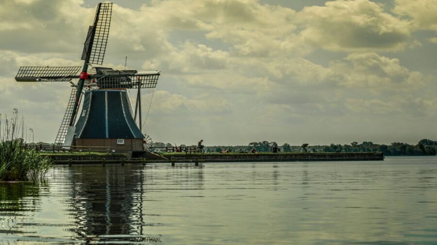 From Katwijk: Kaag Lakes Cruise - Watching mills manage the polders
