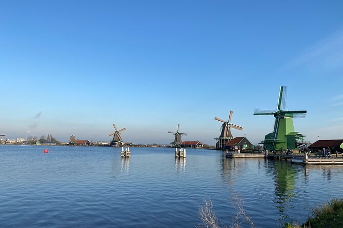 Giethoorn and Zaanse Schans Day Tour Small Group Incl. Boat Ride - Giethoorn by boat and on foot