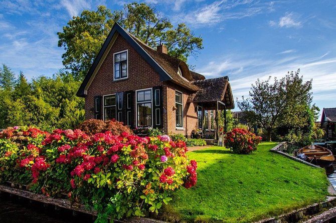 Giethoorn Private Tour & Boat Trip - Why the boat ride makes the trip worthwhile