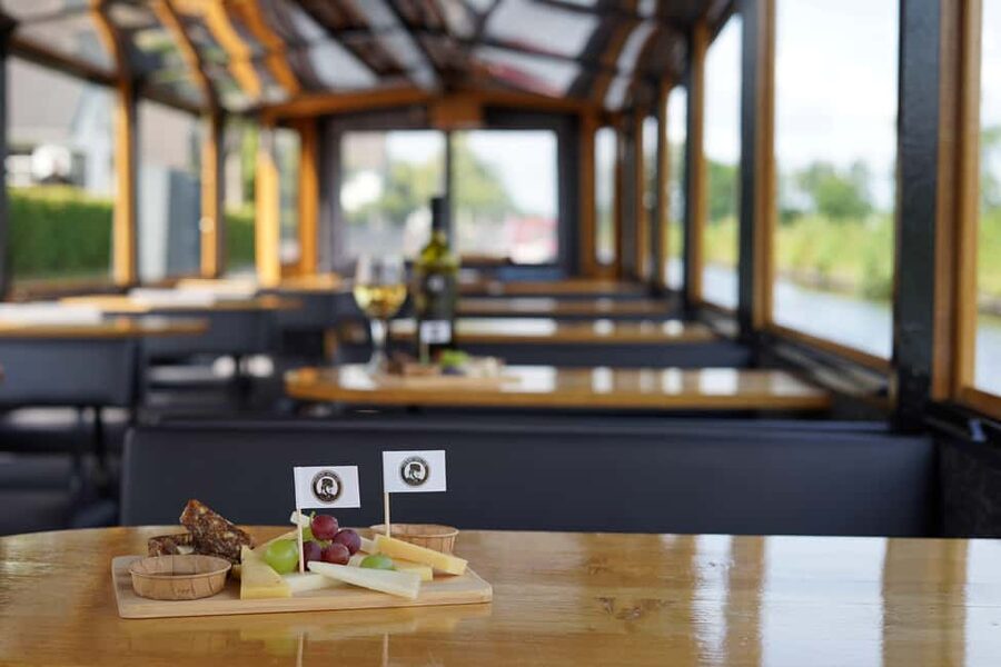Giethoorn: Sightseeing Boat Tour - Cheese beside the jetty