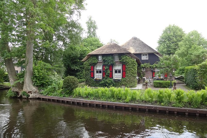 Giethoorn, Zaandam & Zaanse Schans Day Tour w/ Small Boat Ride - The drive across the Dutch countryside