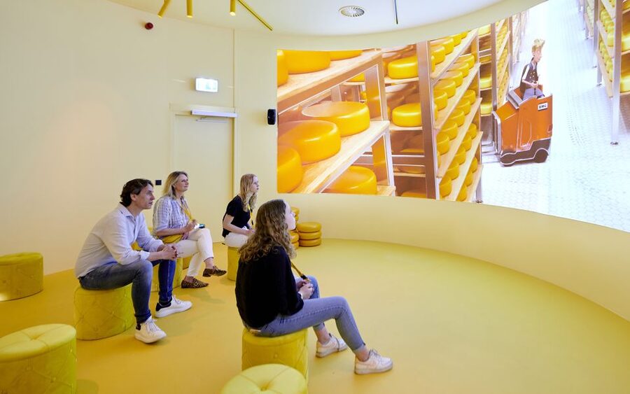 Gouda: Gouda Cheese Experience Entry Ticket - Following one wheel from the polder to the market