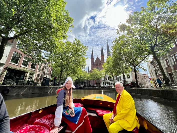 Gouda: Open Boat City Canal Cruise - Why Gouda looks different from the water