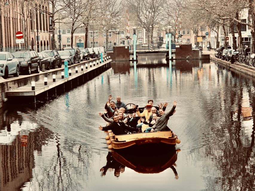 Gouda: Open Boat City Canal Cruise - Is $21 a fair price for one hour?