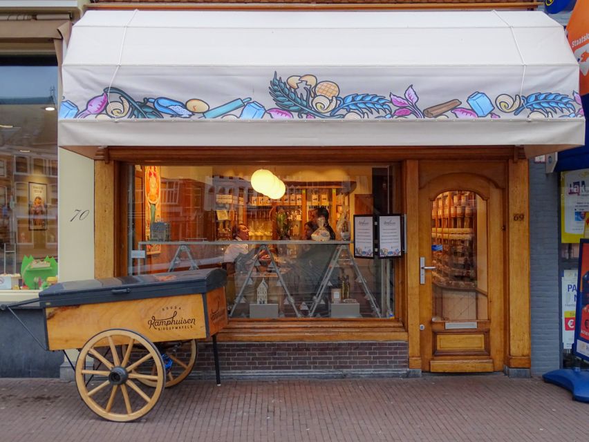 Gouda: Syrup Waffle Factory Ticket with a Waffle - The surprise slide and the family factor