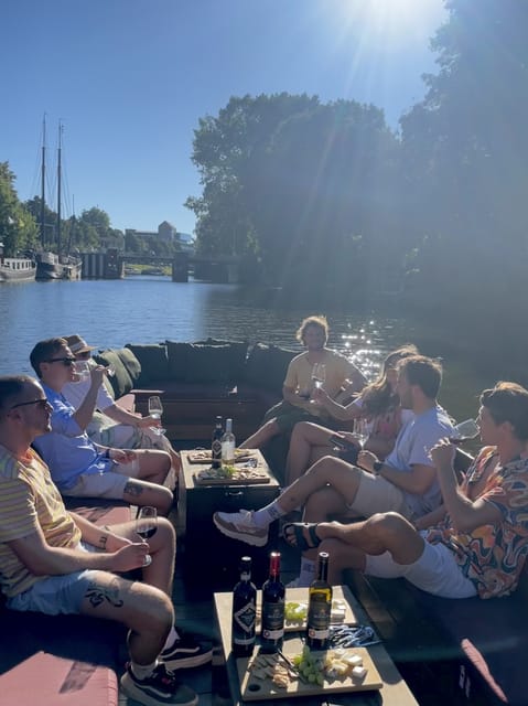 Groningen: Evening Cheese and Wine cruise - Key points to know before you book