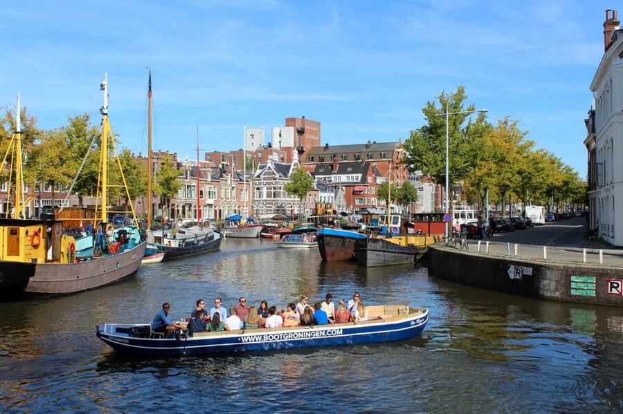 Groningen: Evening Cheese and Wine cruise - Hoge en Lage der Aa, Groningen’s old canal frontage