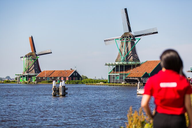 Guided Day Trip - Volendam, Zaanse Schans, Marken & Edam - Volendam, cheese, and time by the harbor