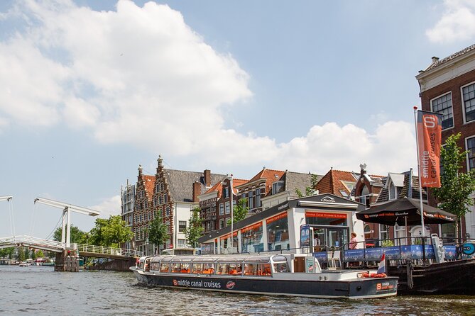 Haarlem: 50 minutes Boat Cruise - Frans Hals Museum and the city’s artistic side