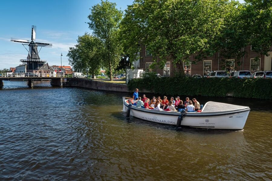 Haarlem: De Adriaan Windmill Tour + Open Canal Cruise - Along the Spaarne and Haarlem’s canals