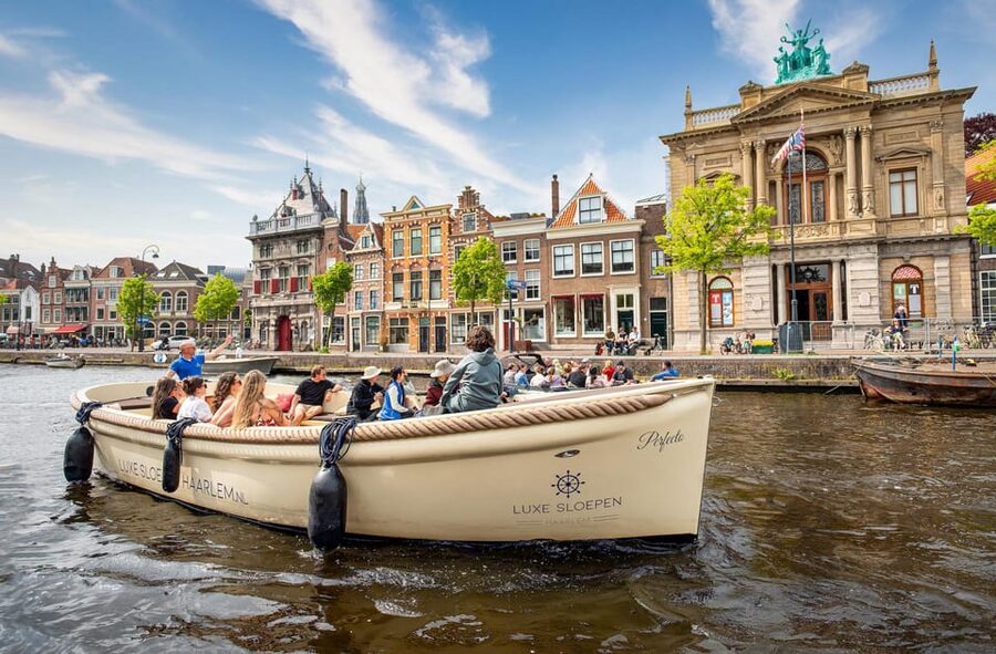 Haarlem: De Adriaan Windmill Tour + Open Canal Cruise - Meeting De Adriaan beside the Spaarne