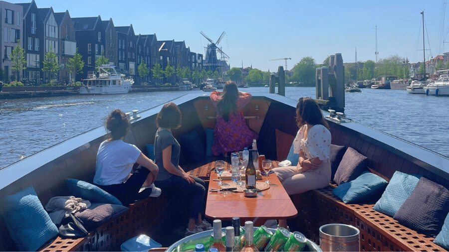 Haarlem: Sightseeing Boat Tour with Snacks and Drinks - St. Bavo and Haarlem’s church towers