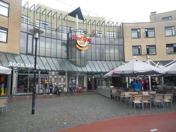 Hard Rock Cafe Amsterdam with Set Lunch or Dinner - What happens when you arrive