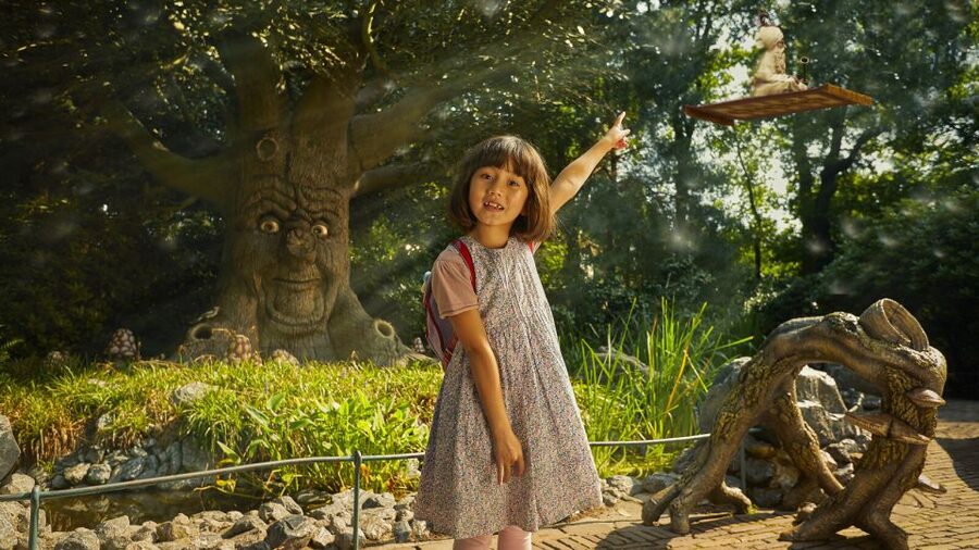 Kaatsheuvel: Efteling Theme Park Day Admission Ticket - Raveleijn adds horses, stunts, and fire