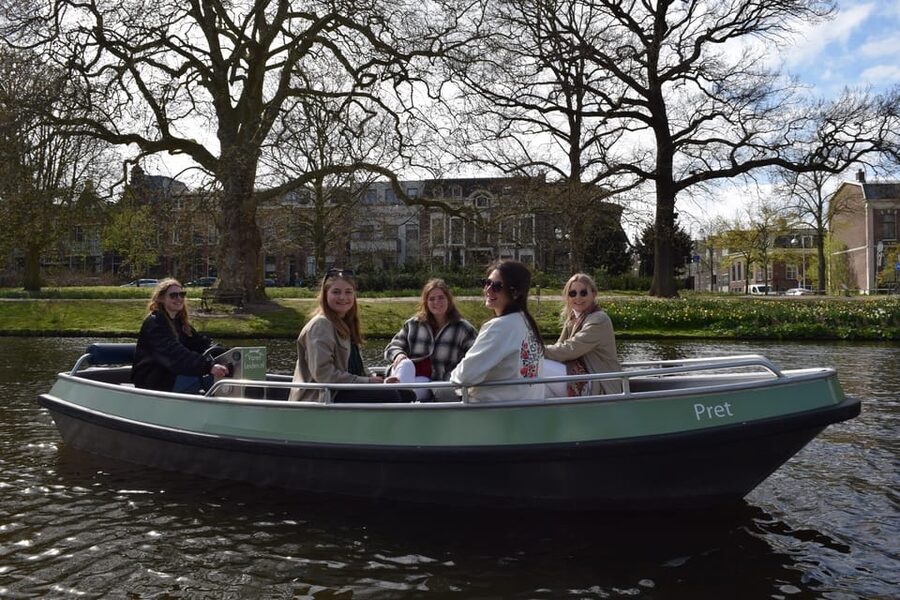 Leiden: Electric Boat Rental - My take on the $112 price