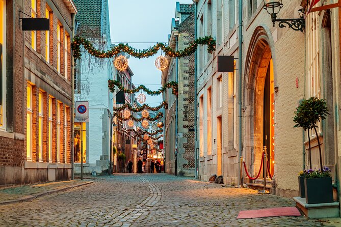 Maastricht Medieval Mystery: Interactive City Game & Tour - Onze-Lieve-Vrouweplein and Op de Thermen