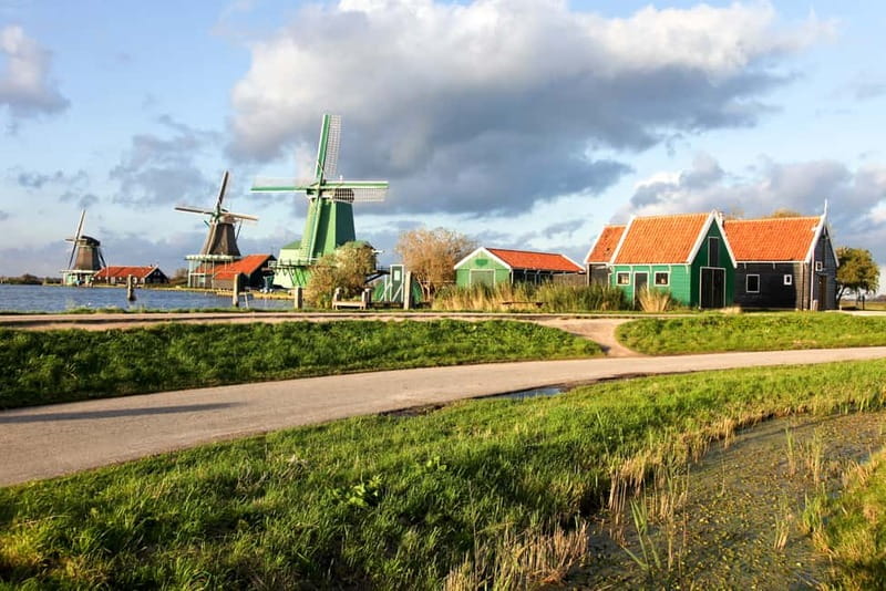 Marken, Volendam, and Edam Full-Day Tour from Amsterdam - Cheese making, with a tasting included