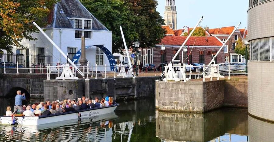 Middelburg: City Canal Cruise - Why the canals are the best introduction to Middelburg