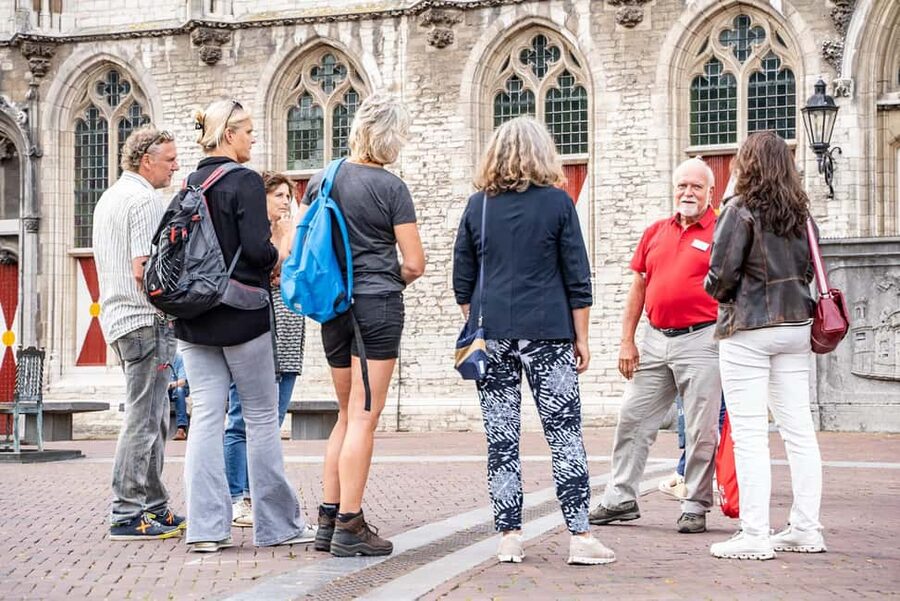 Middelburg: Guided City Walking Tour - Starting before Middelburg Town Hall
