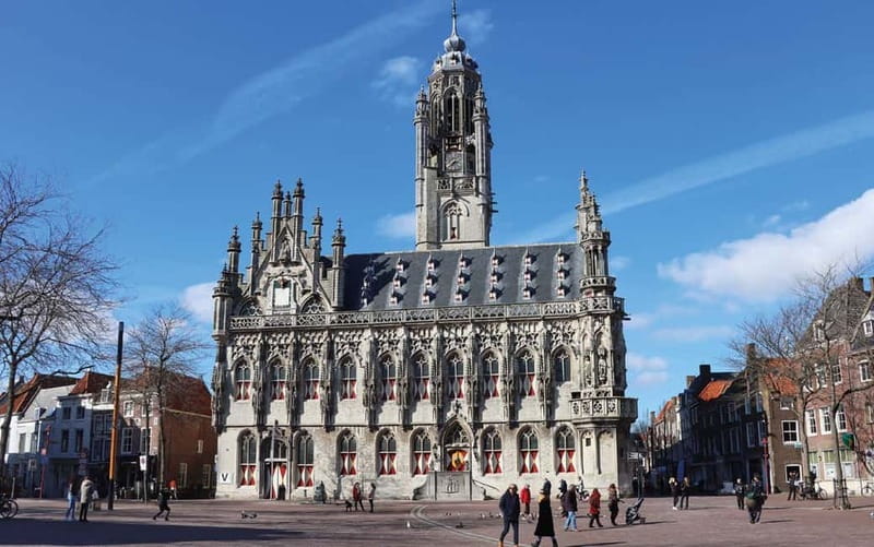 Middelburg: Guided Tour Townhall - Key points to know before you book