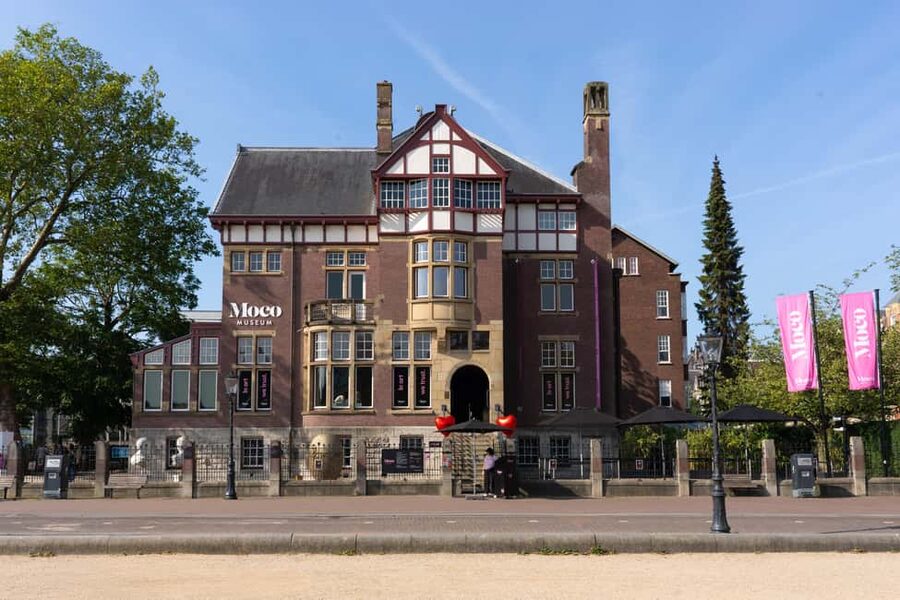 Moco Museum Amsterdam Entrance Tickets with Banksy & More - Digital rooms, light installations, and interactive art
