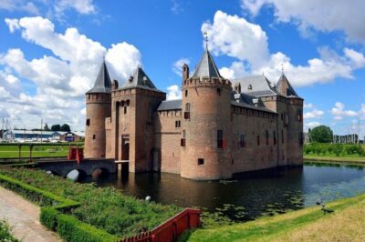 Muiden: Entry Ticket to Muiderslot Castle