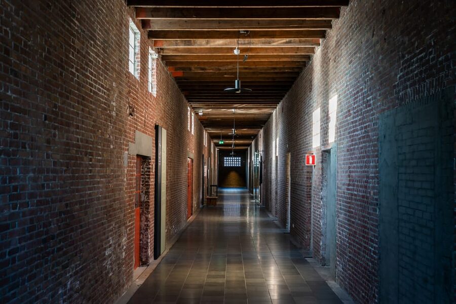 Oranjehotel World War II Prison Entrance Ticket - Key points at a glance