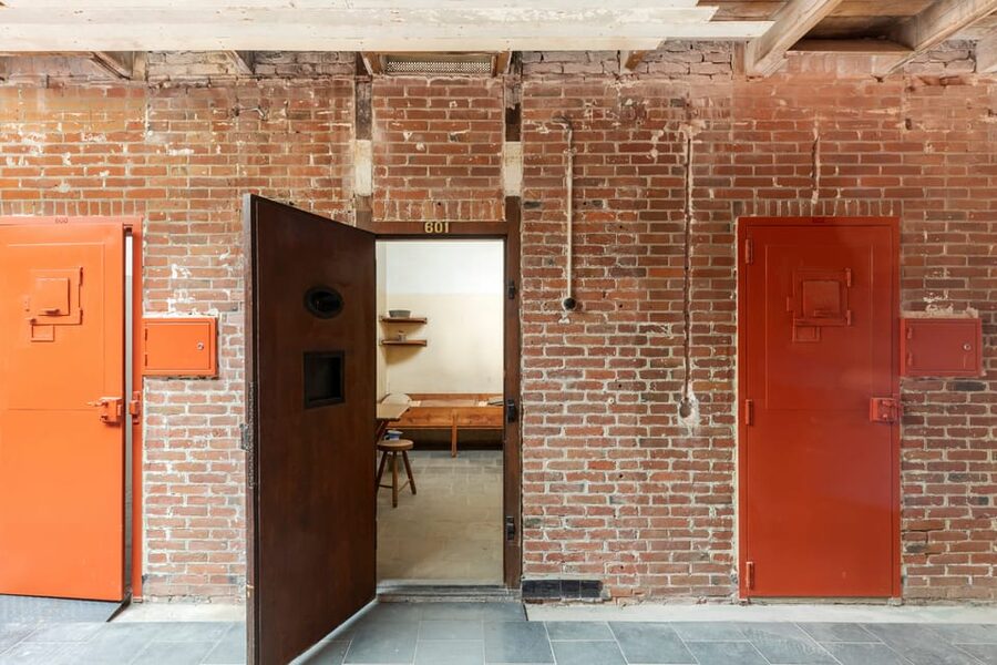 Oranjehotel World War II Prison Entrance Ticket - How to fit it into a Hague visit