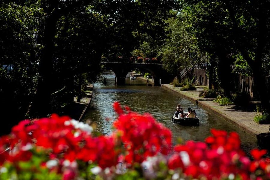Our Utrecht City Tour (Limited group size & optional Lunch) - Why this Utrecht walking tour feels different