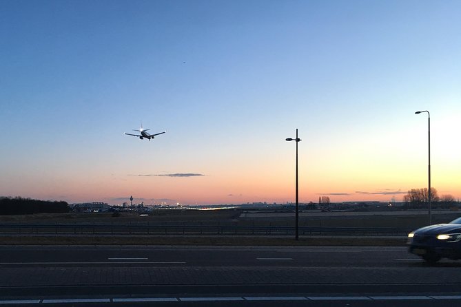Private departure transfer from Amsterdam to Schiphol Airport (AMS) - A calm final ride from Amsterdam