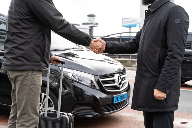 Private Taxi Airport Transfer to or from Schiphol Airport (AMS) - Key points to know before booking