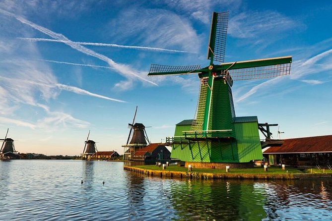 Private Zaanse Schans & Volendam Tour: Windmills, Cheese & Clogs - The clog workshop: a short, visual Dutch lesson