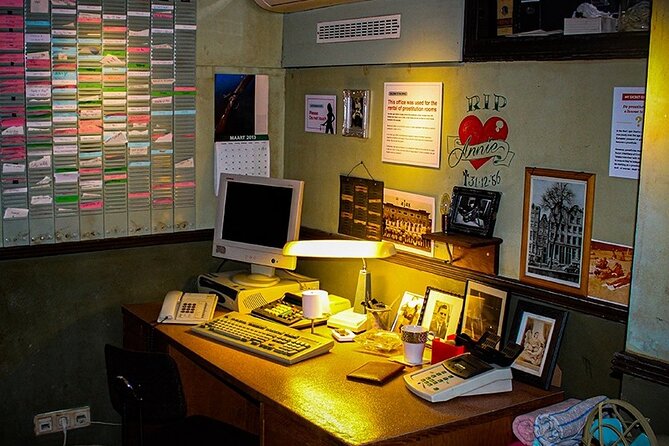 Red Light Secrets: Museum of Prostitution Amsterdam - Behind the window, a useful change of viewpoint