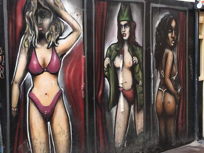 REDKULT: Red Light District & Historical City Center - Walking through the Grachtengordel