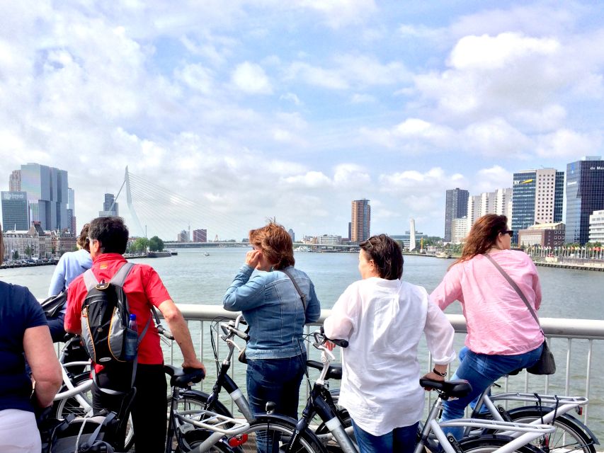 Rotterdam: 2.5-Hour Highlights Bike Tour - Central Station and the rebuilt city center