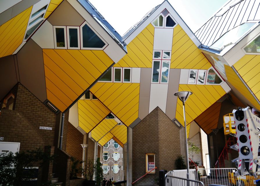 Rotterdam: 2-Hour Guided Walking Tour - Timmerhuis and Rotterdam’s Experimental Design