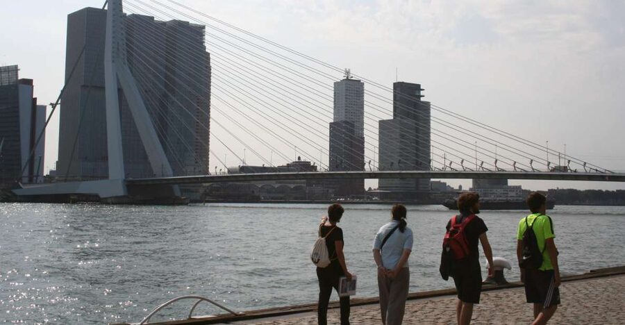 Rotterdam: Architectural Highlights Guided Walking Tour - Sint Laurens church and the scars of 1940