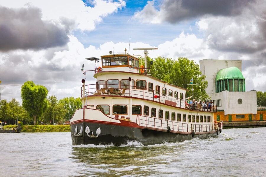 Rotterdam: Harbor Cruise on a Historic Ship - Is $20 a good price for 90 minutes?