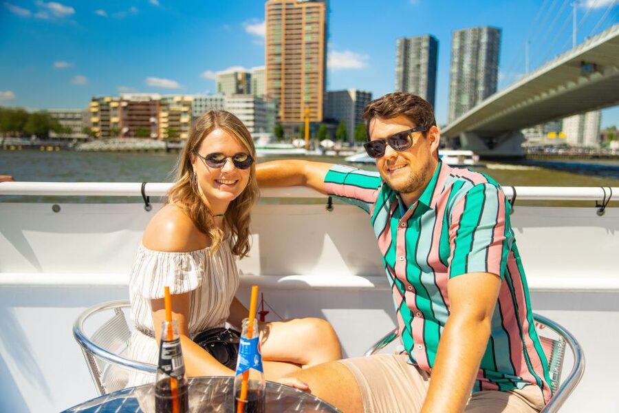 Rotterdam: Harbor Cruise with Live Guide - Leaving Parkhaven and entering the harbor