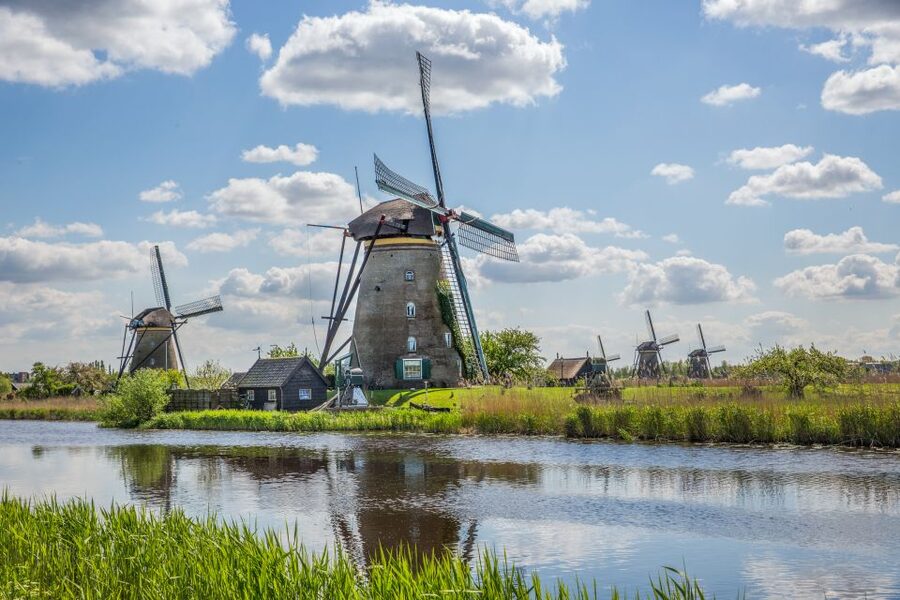 Rotterdam: Kinderdijk UNESCO World Heritage Entry Ticket - Why Kinderdijk is more than a windmill photo stop