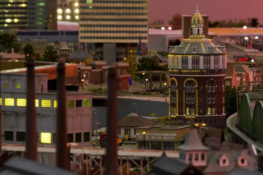 Rotterdam: Miniworld Rotterdam Entry Ticket - Access, rules, and booking flexibility