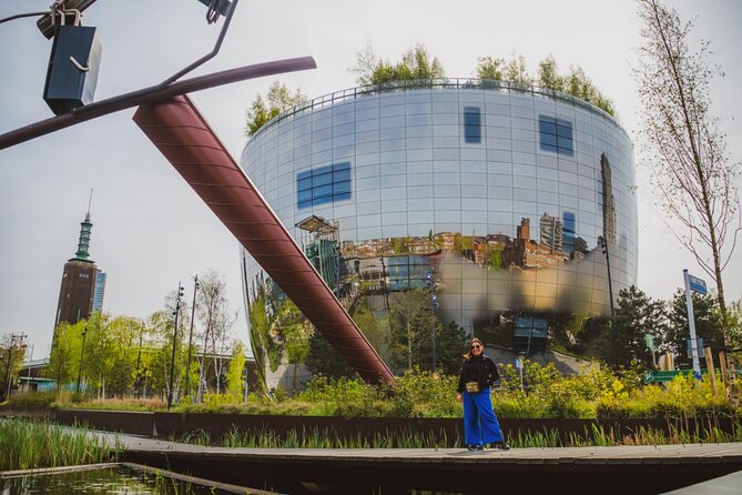 Rotterdam Walk: Hilights, Gems, Architecture & WWII | 2 or 3hrs - Museumpark and the mirrored Depot