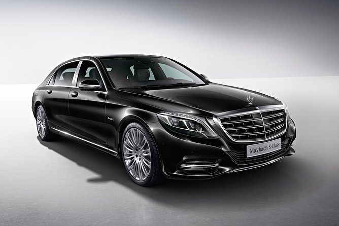 Schiphol Airport to Amsterdam Private Transfer - Small comforts that matter after a flight